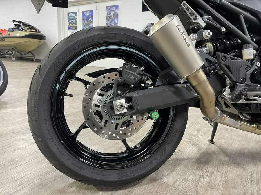 2025 Kawasaki Z900 ABS Galaxy Silver/Metallic Spark Black