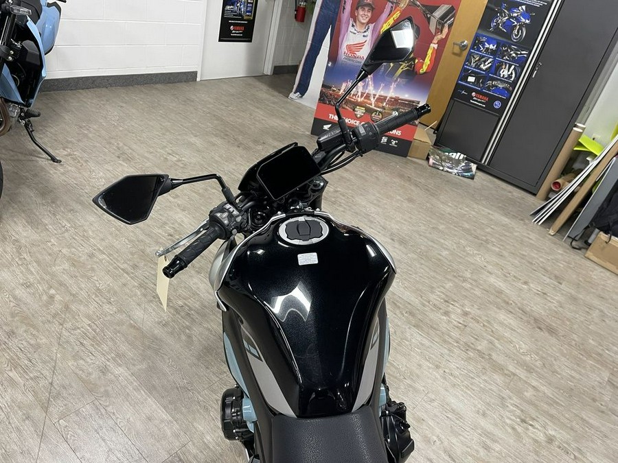 2025 Kawasaki Z900 ABS Galaxy Silver/Metallic Spark Black
