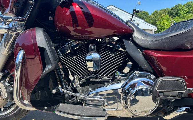 2015 Harley-Davidson Triglide FLHTCUTG