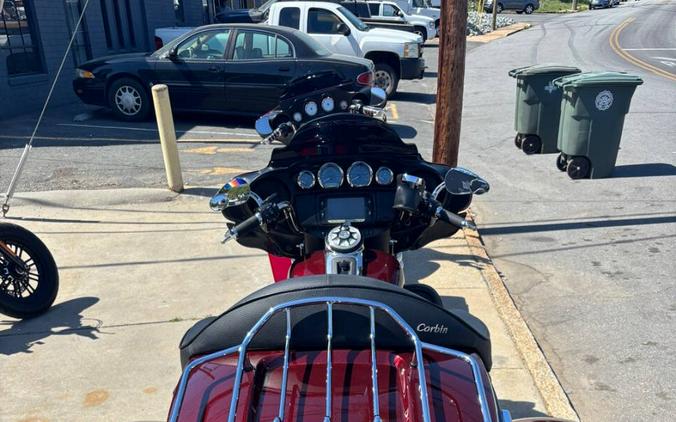 2015 Harley-Davidson Triglide FLHTCUTG