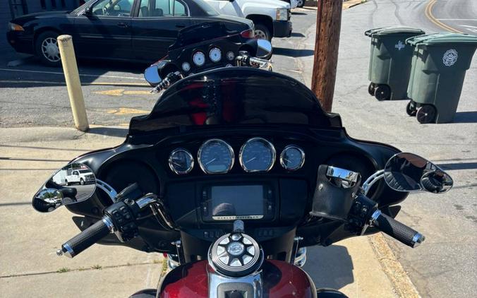 2015 Harley-Davidson Triglide FLHTCUTG