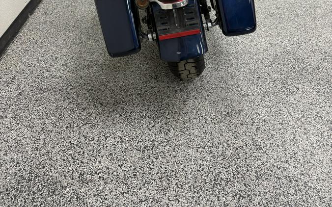 2013 Harley-Davidson® Dyna Switchback® -- FLD - UO0468