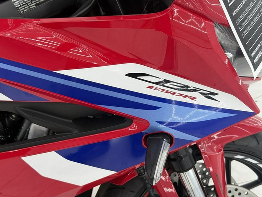 2026 Honda CBR650R E-Clutch