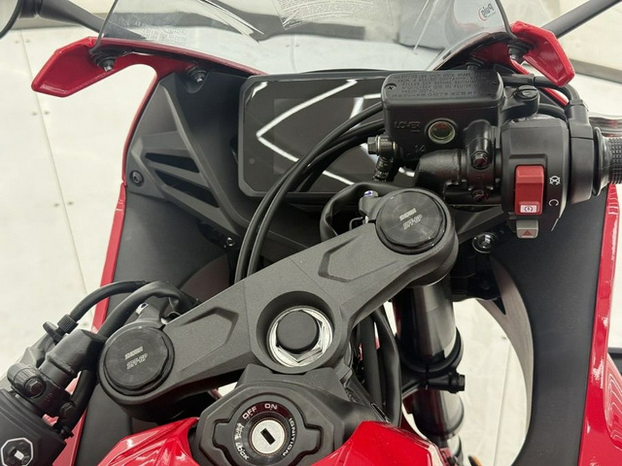 2026 Honda CBR650R E-Clutch