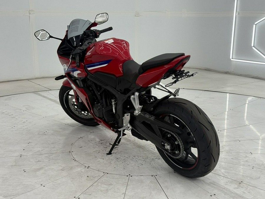 2026 Honda CBR650R E-Clutch