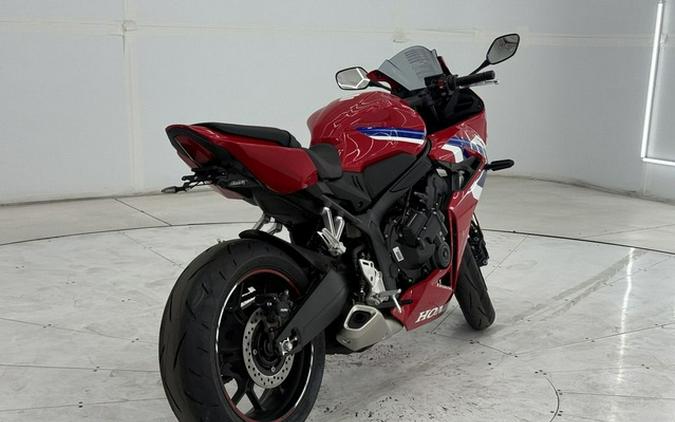 2026 Honda CBR650R E-Clutch