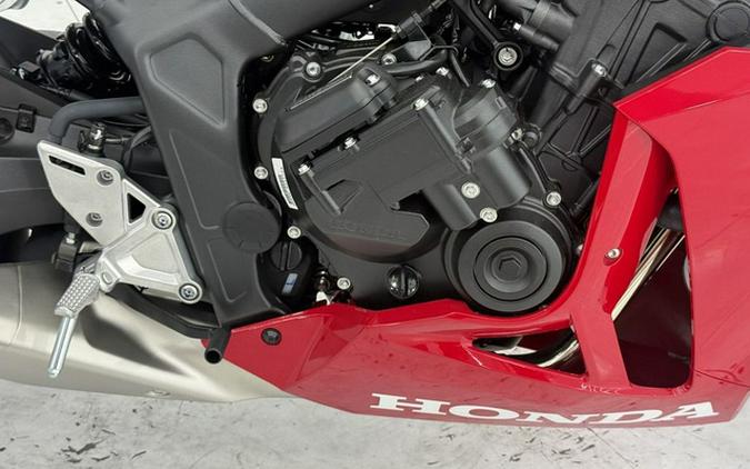 2026 Honda CBR650R E-Clutch