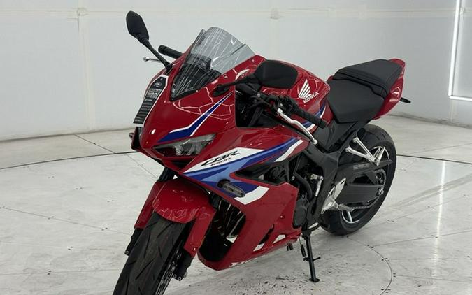 2026 Honda CBR650R E-Clutch