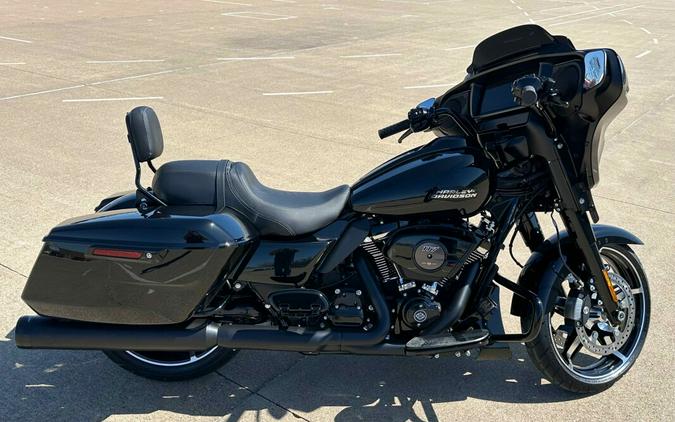 2024 Harley-Davidson Street Glide® Vivid Black