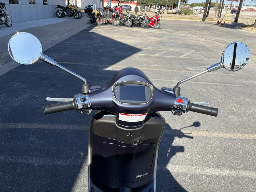 2025 Vespa Primavera 150