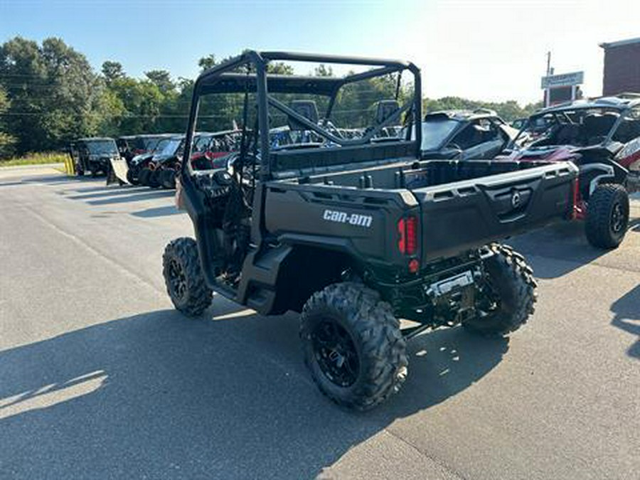 2025 Can-Am Defender DPS HD10