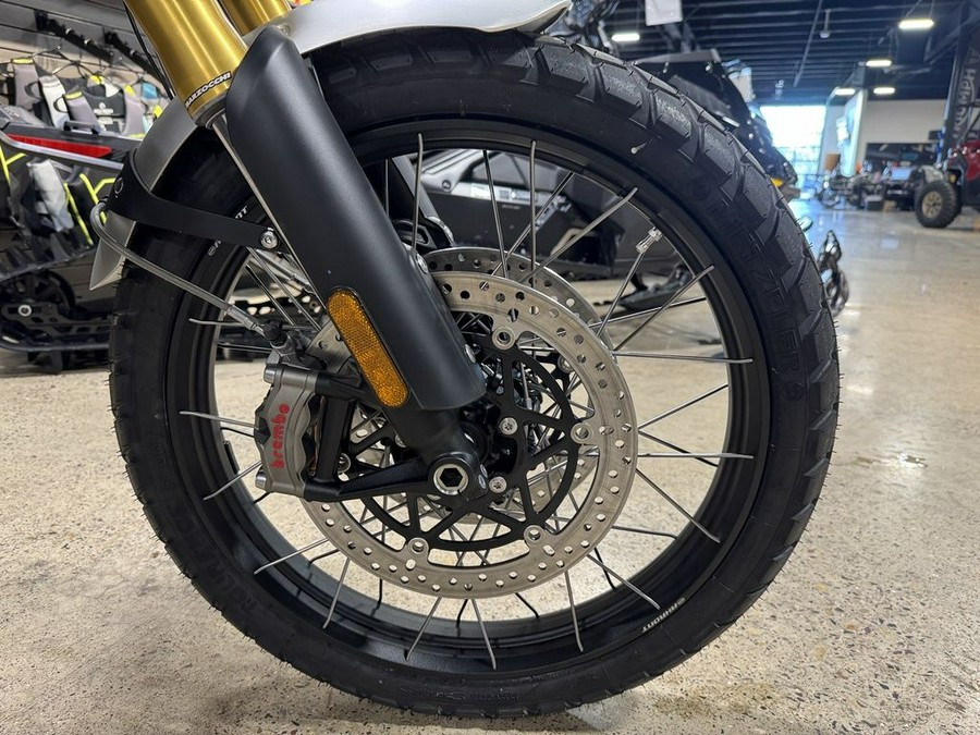 2025 Triumph Scrambler 1200 XE