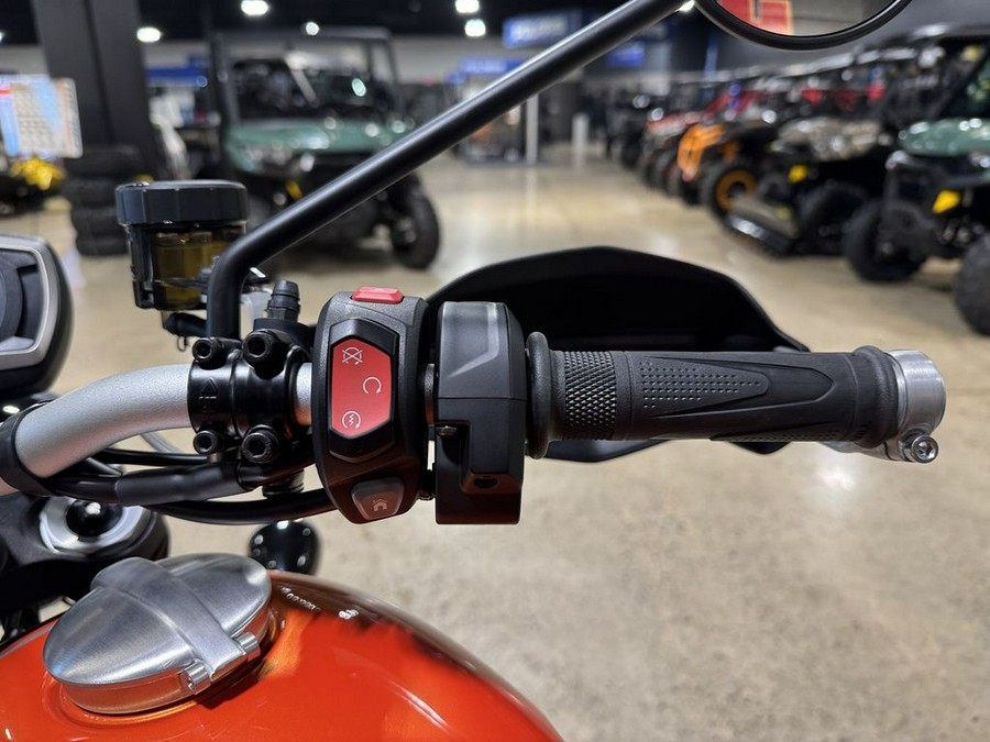 2025 Triumph Scrambler 1200 XE