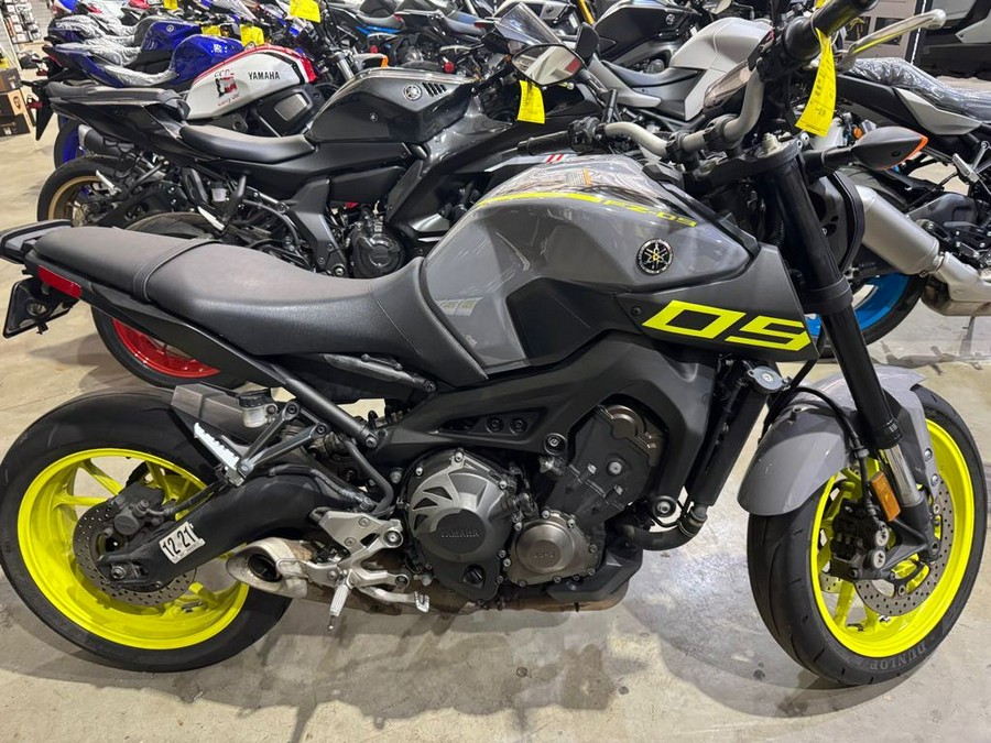 2016 Yamaha FZ-09