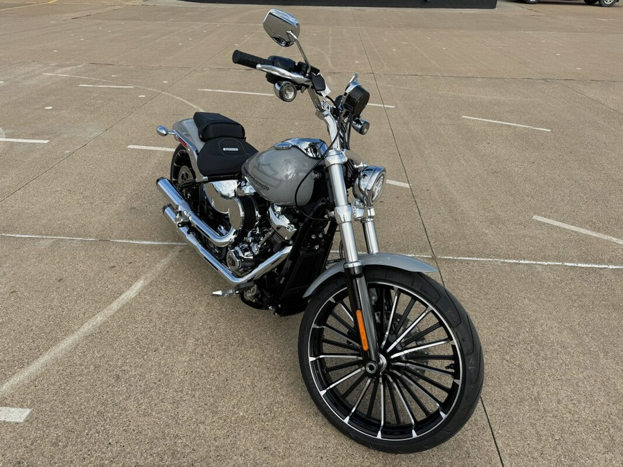 2025 Harley-Davidson® Breakout® Billiard Gray