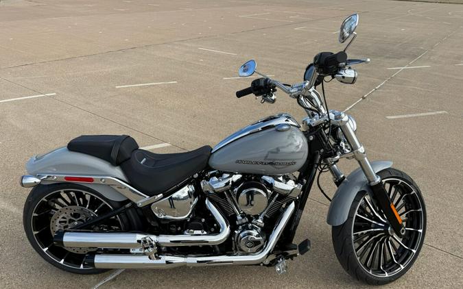 2025 Harley-Davidson® Breakout® Billiard Gray