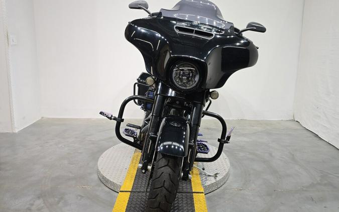 FLHXS 2018 Street Glide® Special