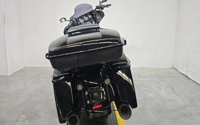 FLHXS 2018 Street Glide® Special