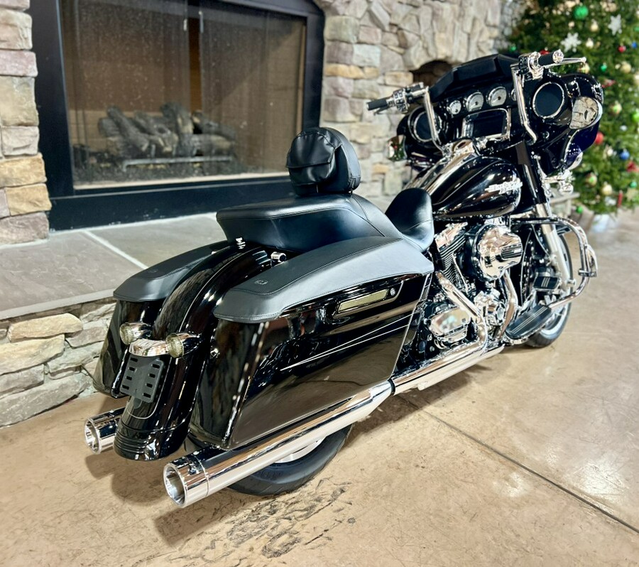 2016 FLHXS - Street Glide Special