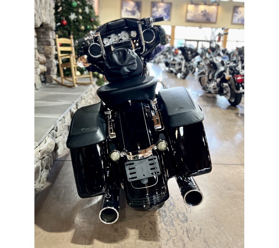 2016 FLHXS - Street Glide Special