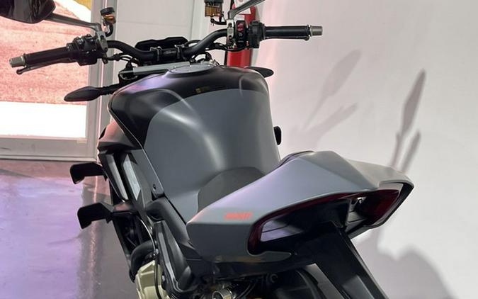 2024 Ducati Streetfighter V4 S Grey & Black