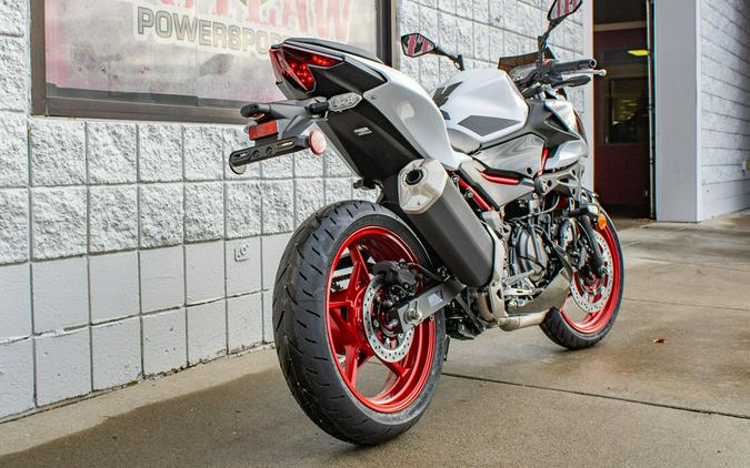 2026 Kawasaki Z500 SE ABS