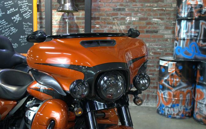 2020 Harley-Davidson® Ultra Limited Scorched Orange/Silver Flux