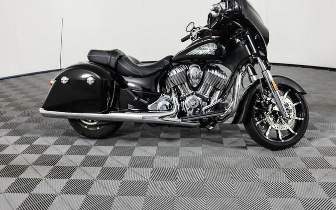 2017 Indian Motorcycle® Chieftain® Limited Thunder Black