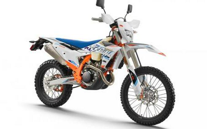 2024 KTM 500 EXC-F Six Days First Look [Fast Facts]