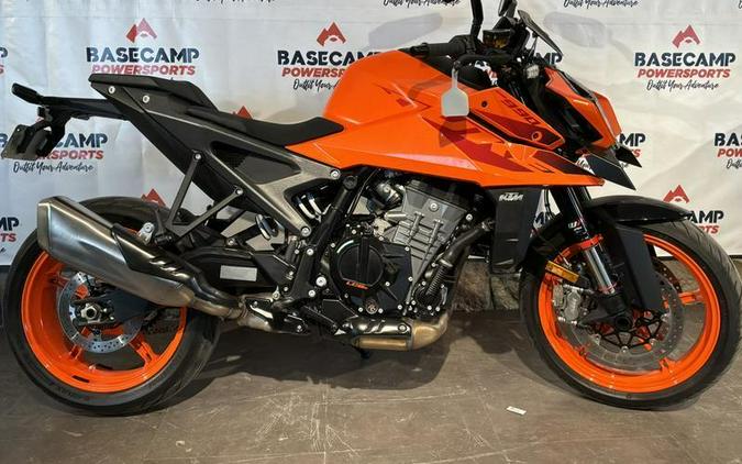 2024 KTM Duke 990