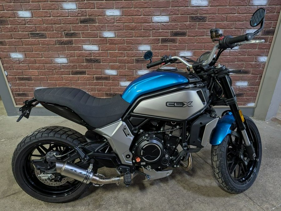 2023 CFMOTO 700CL-X