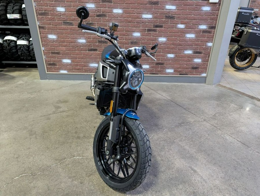 2023 CFMOTO 700CL-X