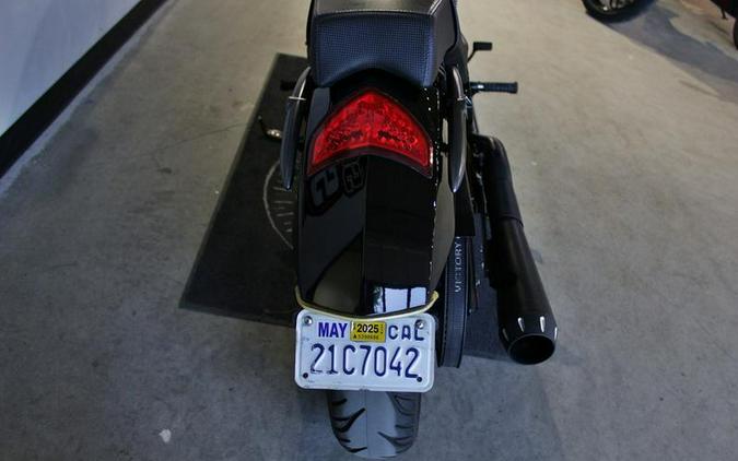 2013 Victory Motorcycles® Judge™ Gloss Black