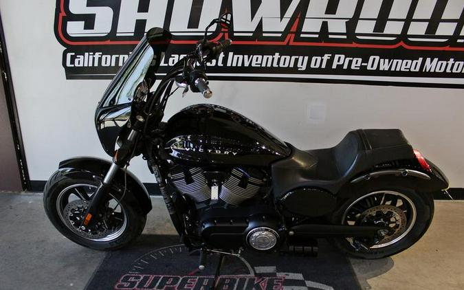 2013 Victory Motorcycles® Judge™ Gloss Black