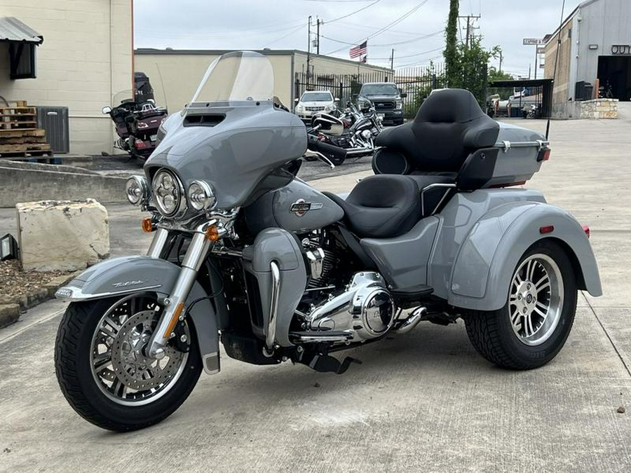 2024 Harley-Davidson® FLHTCUTG - Tri Glide® Ultra