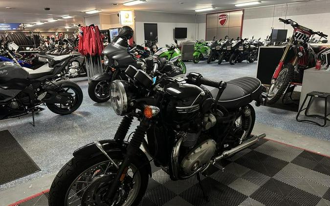 2022 Triumph Bonneville T120 Black Jet Black