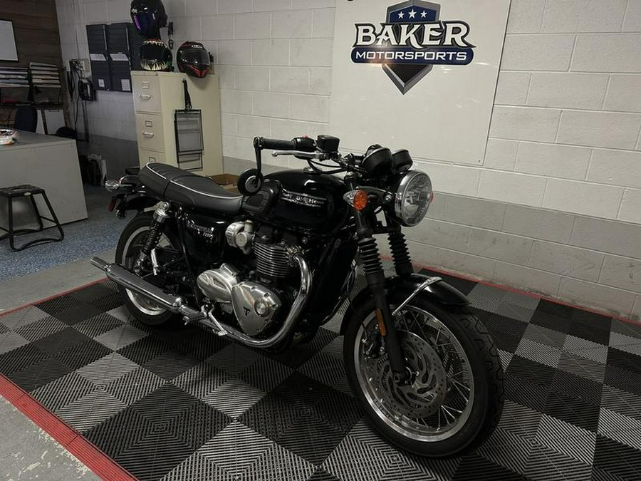 2022 Triumph Bonneville T120 Black Jet Black