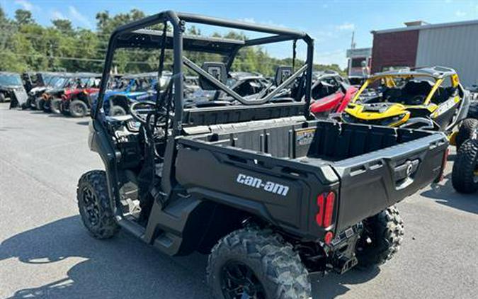 2025 Can-Am Defender DPS HD9