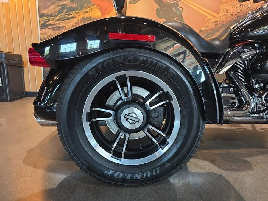 2017 Harley-Davidson® FLRT - Freewheeler®