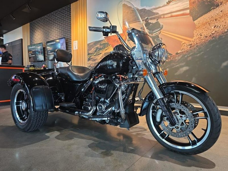 2017 Harley-Davidson® FLRT - Freewheeler®