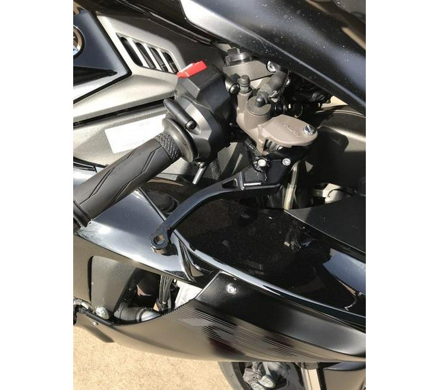 2021 Yamaha YZFR1M1B