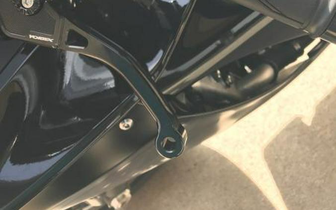 2021 Yamaha YZFR1M1B