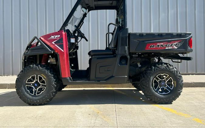 2017 RANGER XP® 1000 EPS Sunset Red - Polaris