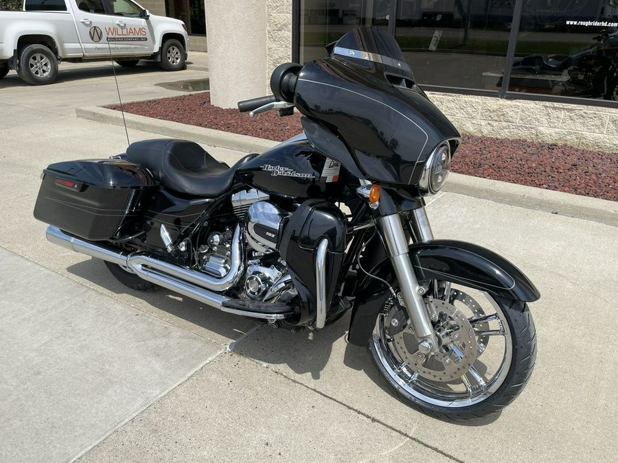 2014 Harley-Davidson® FLHXS - Street Glide® Special