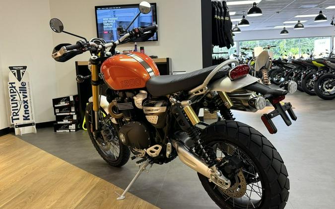 2024 Triumph Scrambler 1200 XE Baja Orange / Phantom Black