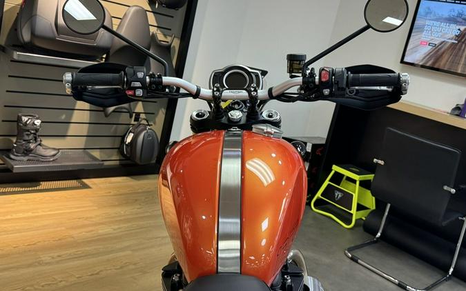 2024 Triumph Scrambler 1200 XE Baja Orange / Phantom Black