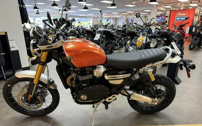 2024 Triumph Scrambler 1200 XE Baja Orange / Phantom Black