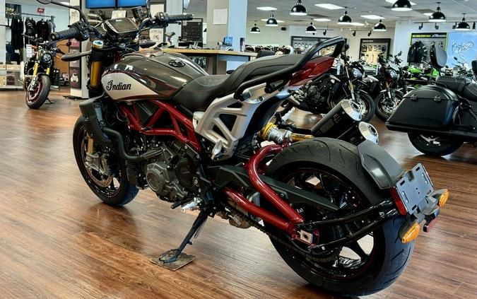 2022 Indian Motorcycle® FTR R Carbon Carbon Fiber