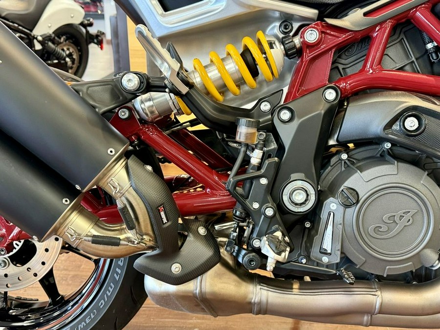 2022 Indian Motorcycle® FTR R Carbon Carbon Fiber