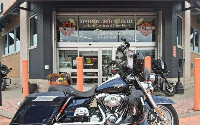 2012 Harley-Davidson® Road King® Big Blue Pearl/Vivid Black